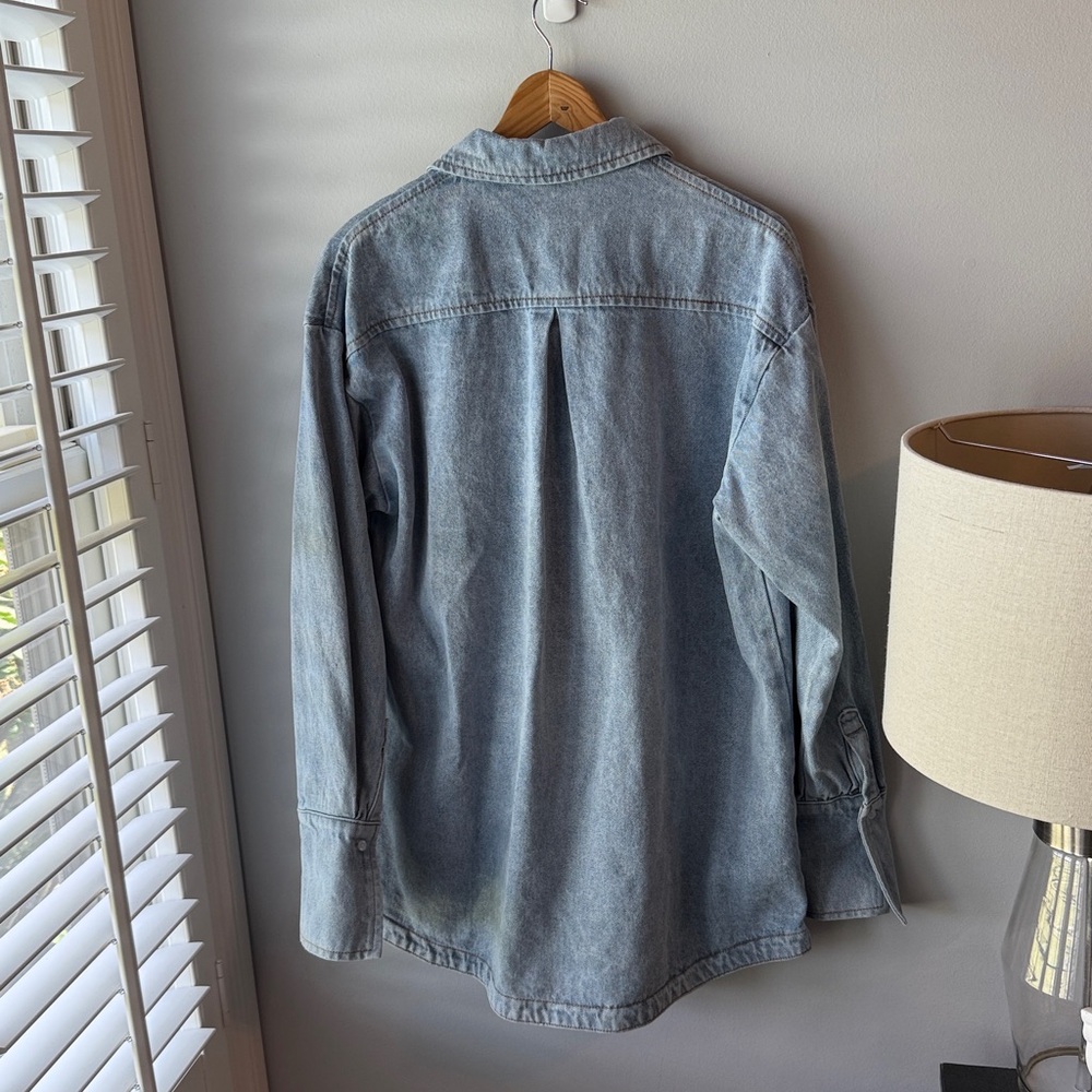 SALE TODAY ONLY! Urban Outfitters Lioness Off Duty Denim Shirt - Picture 16 of 16
